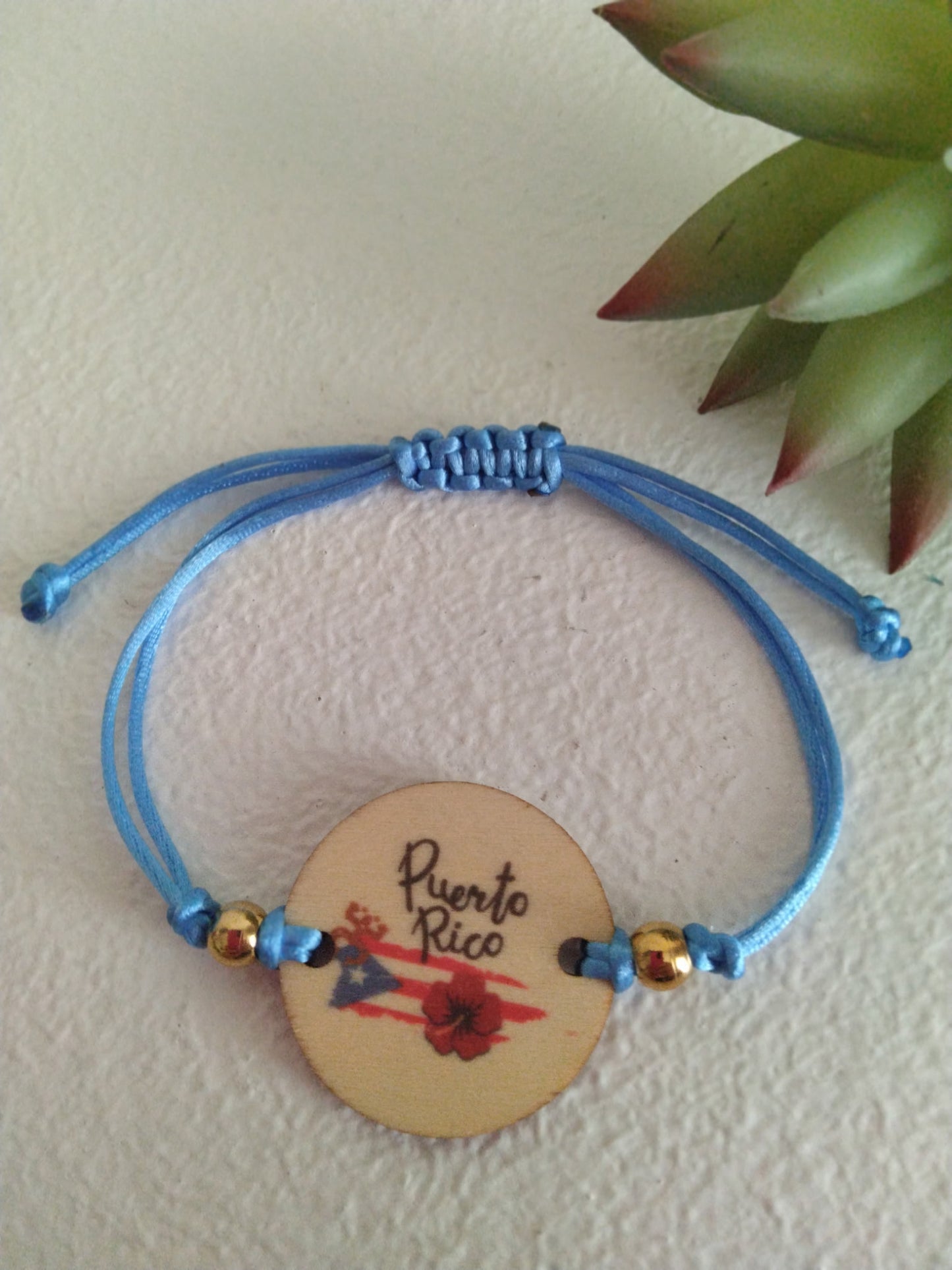 Handmade adjustable bracelet Puerto Rico Flag & Maga flower and "coqui" design