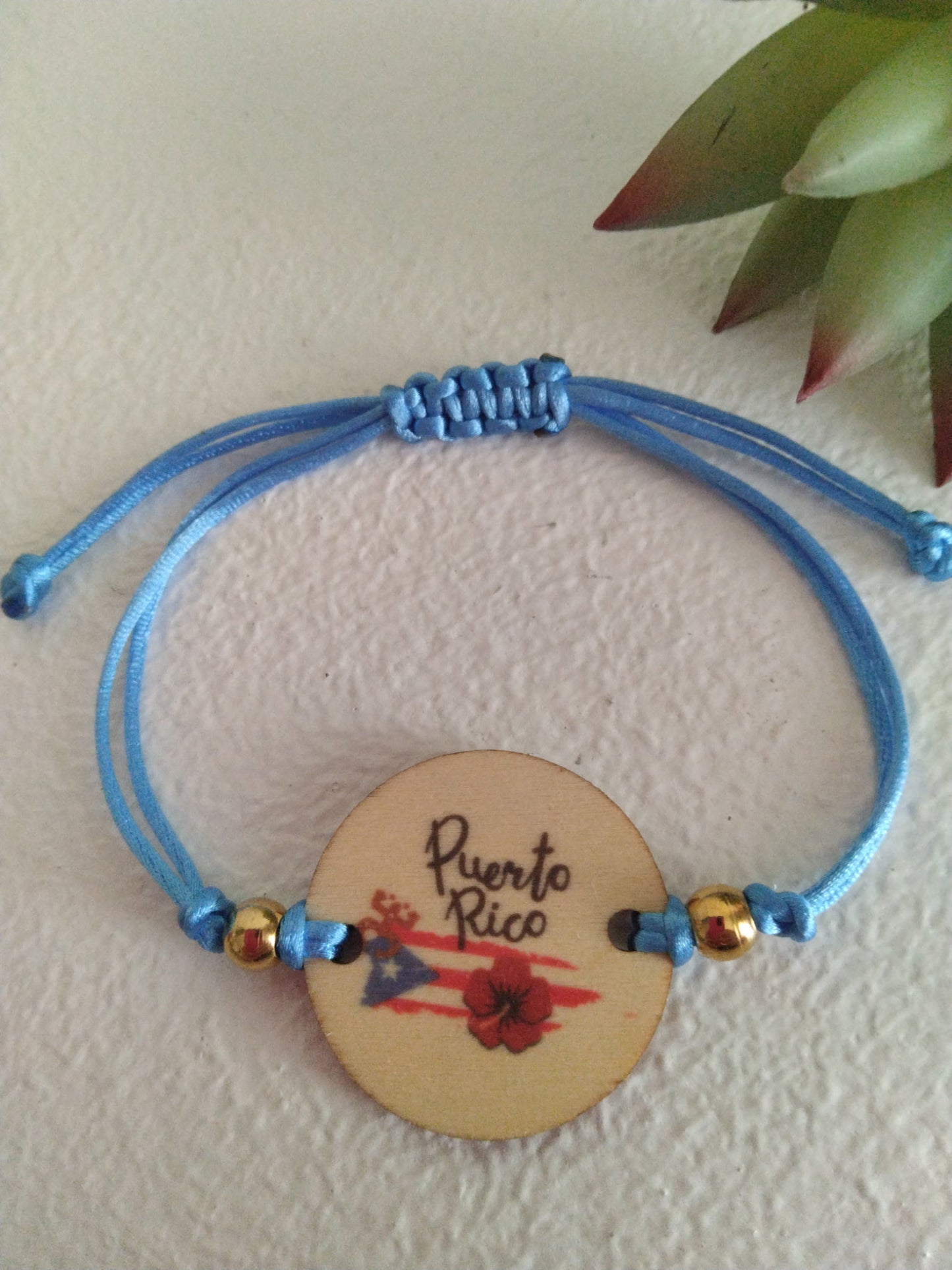 Handmade adjustable bracelet Puerto Rico Flag & Maga flower and "coqui" design